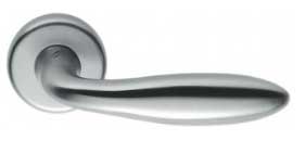 Дверная ручка на розетке COLOMBO Mach CD81RSB-CM