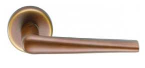 Дверная ручка на розетке COLOMBO CD91RSB BR 